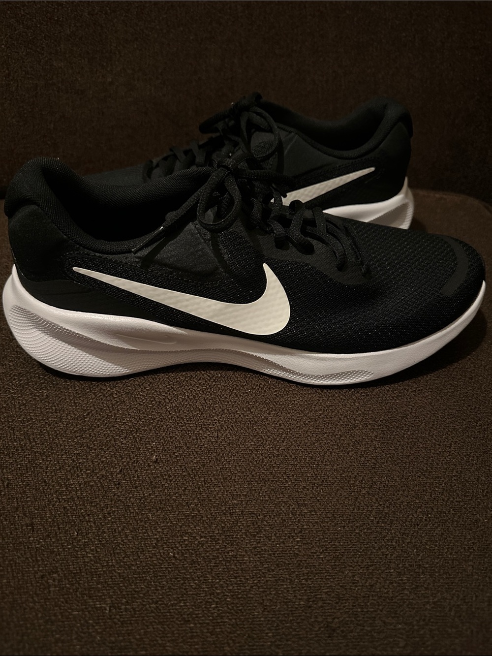 Nike Women's Black and White Mesh Running Sneakers. Size 11.5.